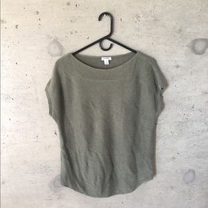 Old Navy olive green knit top